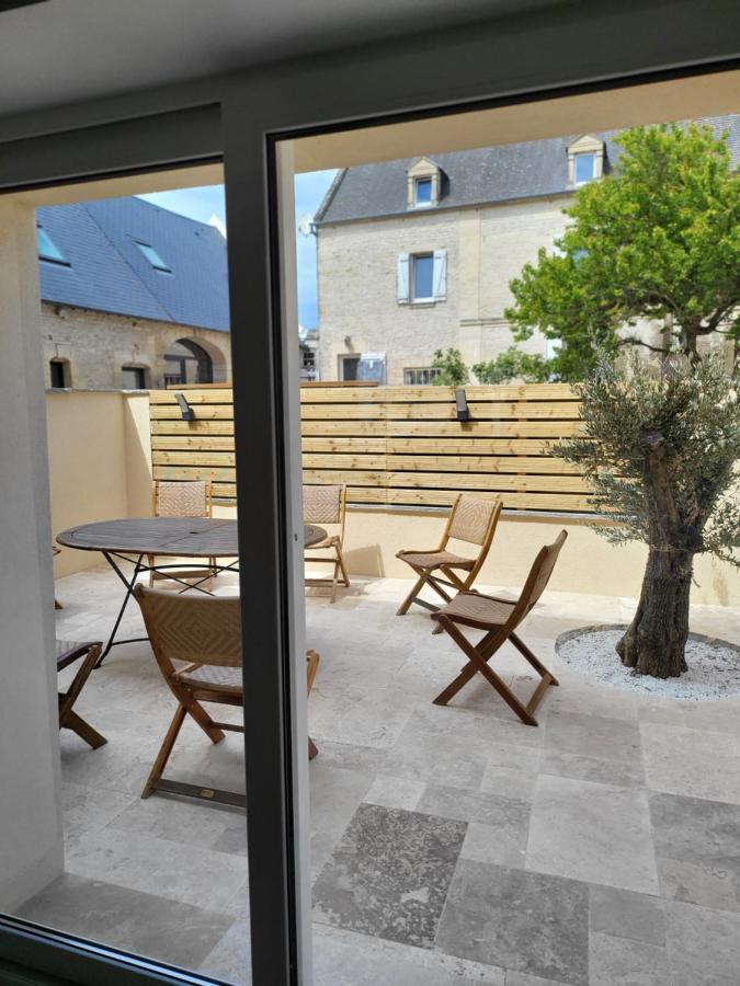 Gite "Chez Elena"Cairon エクステリア 写真