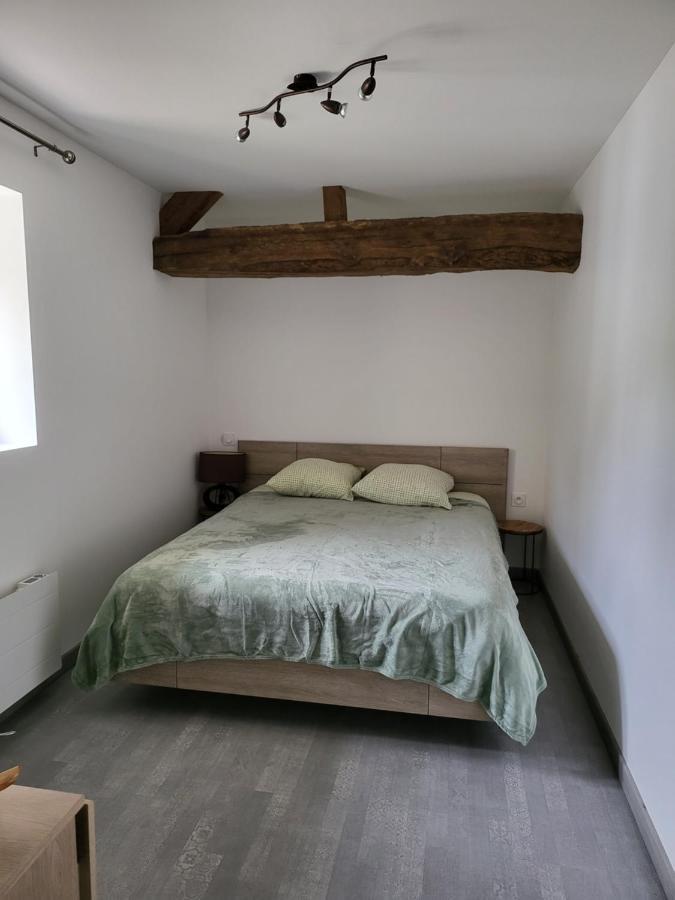 Gite "Chez Elena"Cairon エクステリア 写真